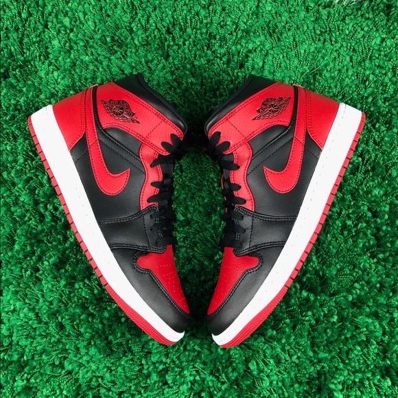 Jordan Other - Air jordan 1 Mid Banned Men's size 8